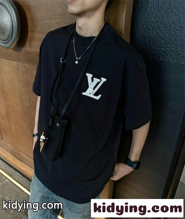バックロゴ 半袖Tシャツ ルイヴィトン コピー ブラック オーバーサイズ LVモチーフ フラワー グラフィック Louis Vuitton-4