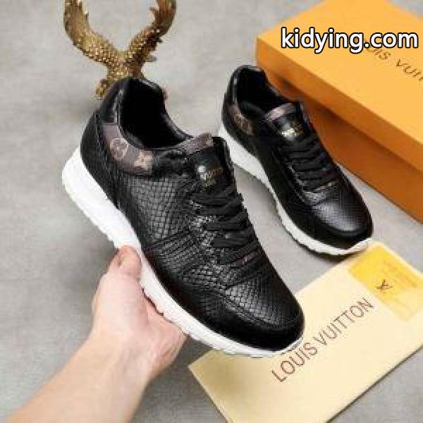 個性的なアイテム ルイ ヴィトン 2018話題となる LOUIS VUITTON 2色選択可 抜群の着心地 ランニングシューズ_ルイ ヴィトン LOUIS VUITTON_ブランド コピー 激安(日本最大級)-0