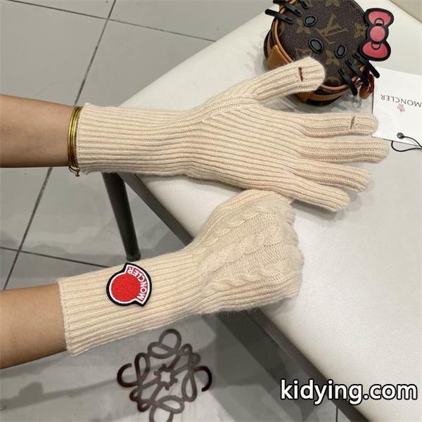 2025秋冬先行販売のMonclerモンクレール手袋コピー保温性に優れる防寒ブランド コピー 激安(日本最大級)-4