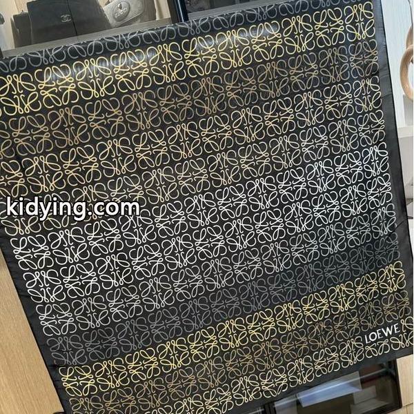 ロエベ 偽物 アナグラム グラデーション シルク ロング スカーフ エレガント モード スタイル LOEWE-0