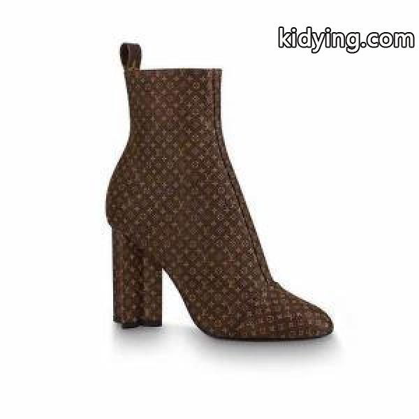 ルイヴィトン Louis Vuitton レディース ブーツ 今季で話題沸騰中の定番モデル シルエット モノグラム コーデ コピー 1A5NXK-0
