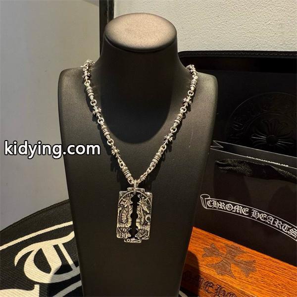 CHROME HEARTS クロムハーツ コピー 新登場 ゴシック調クロスネックレス 重厚 話題沸騰-1