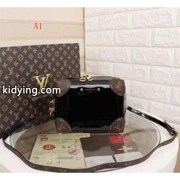個性をアピール LOUIS VUITTON ルイ ヴィトン ショルダーバッグ 多色可選 ソフトな素材を使用_ルイ ヴィトン LOUIS VUITTON_ブランド コピー 激安(日本最大級)-0