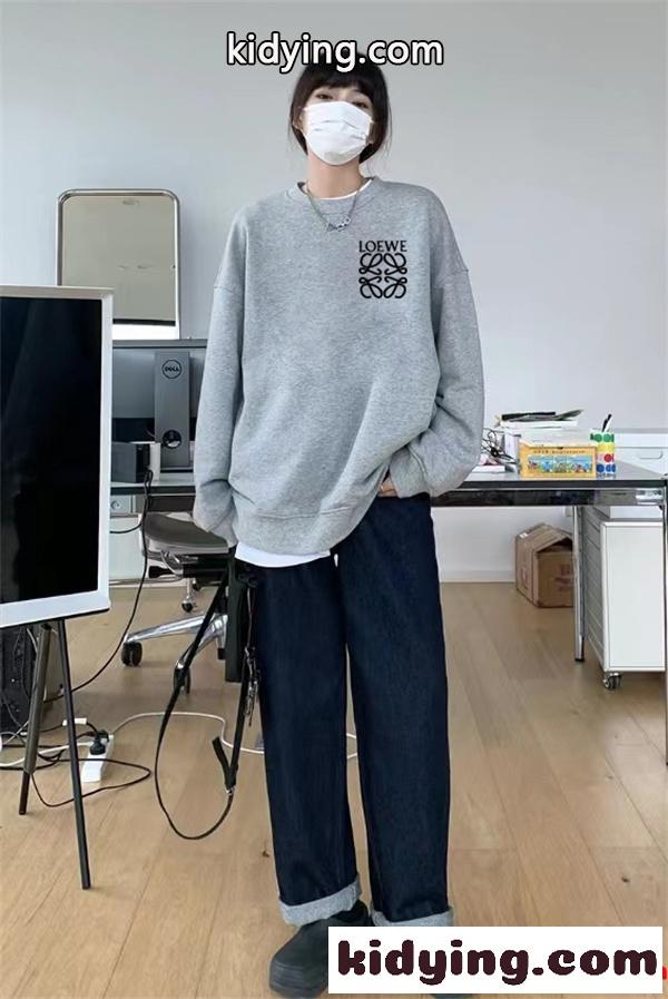 数量限定 LOEWE ロエベ コピー スウェット ワンポイント 2026新作コーデ-5