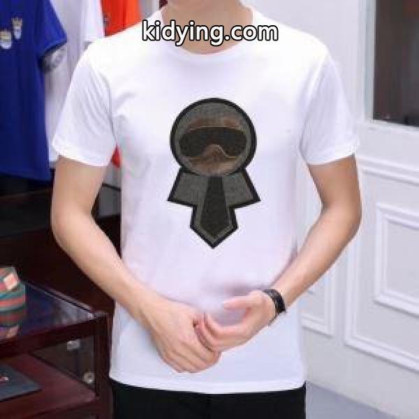 素敵なコーデは大注目 半袖Tシャツ 2019SSトレンドのチェック 大活躍間違いなしの新着FENDI 素晴らしい春夏の新作 2色可選_フェンディ FENDI_ブランド コピー 激安(日本最大級)-0