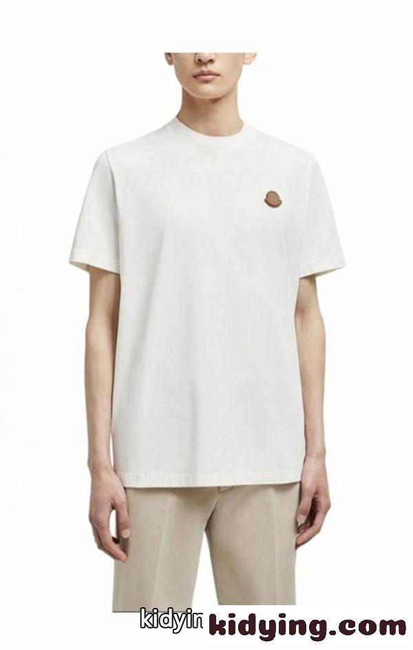 ホワイト ブラック 半袖Tシャツ MONCLER モンクレール コピー 胸元ロゴワッペン クルーネック 無地調 シンプルカジュアルトップス-2