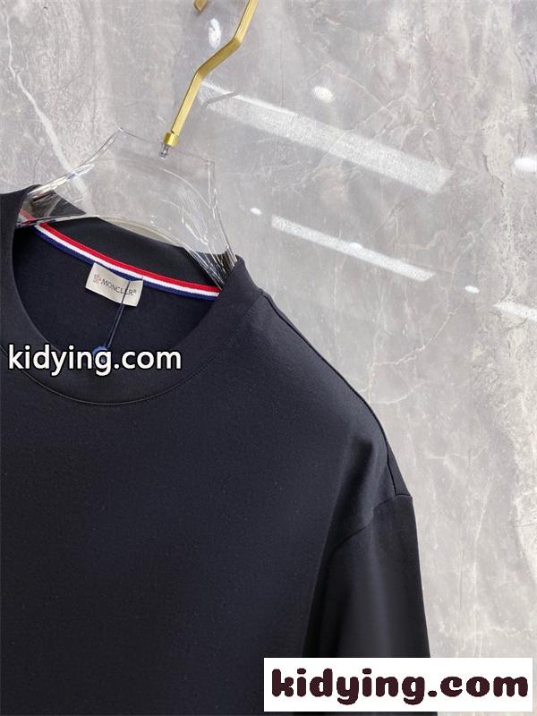 2026新作 レタリングロゴ グローブモチーフ フロント映え 都会的セレクト MONCLER モンクレール コピー 半袖Tシャツ-3