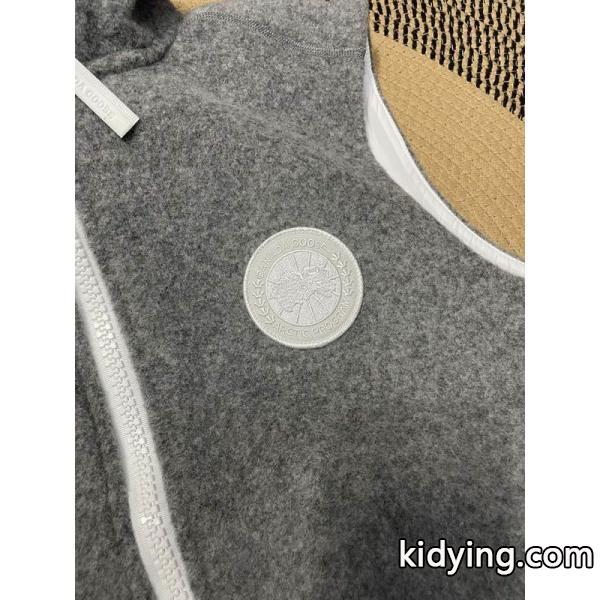 Canada Goose スーパーコピー フリースベスト チャコールグレー 2025秋冬 軽量保温 カナダグース-1