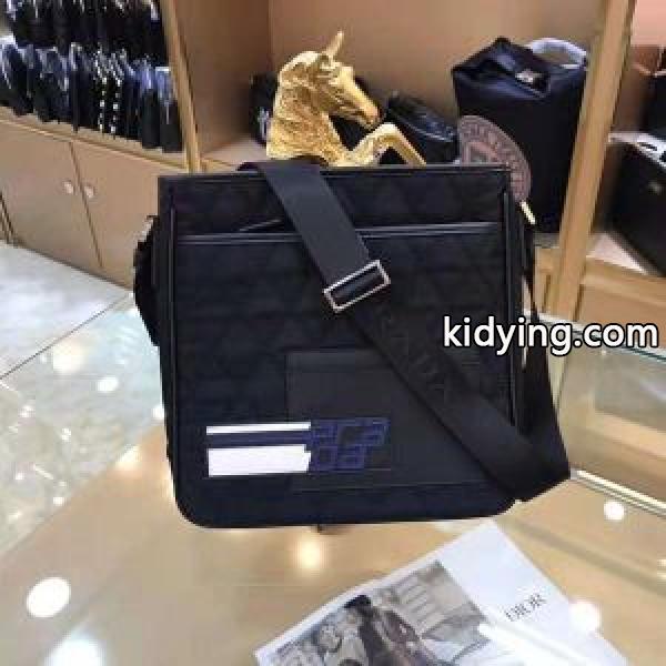 ショルダーバッグ 2018新品入荷 プラダ人気デザインで欲しい  PRADA ミックス感が溢れる_プラダ メンズバッグ_バッグ メンズ_スーパーコピーブランド激安通販 専門店-0
