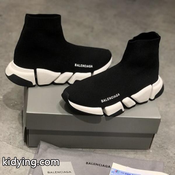 超人気の高品質 BALENCIAGA バレンシアガ コピー スニーカー 男女問わずに馴染みやすい 3色展開-0