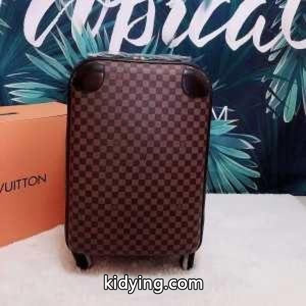 ルイ ヴィトン LOUIS VUITTON トランク 2019SSの人気トレンドファッション カジュアルスタイルを軽快に_ルイ ヴィトン LOUIS VUITTON_ブランド コピー 激安(日本最大級)-0
