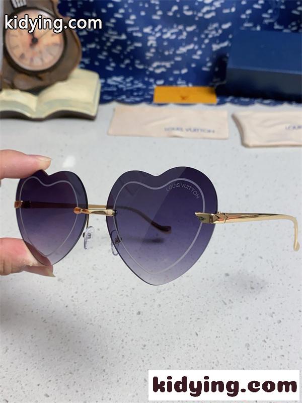 サングラス ルイヴィトン コピー レディース ハート型 ビッグフレーム 小顔効果 可愛い 個性派 UVカット Louis Vuitton-6
