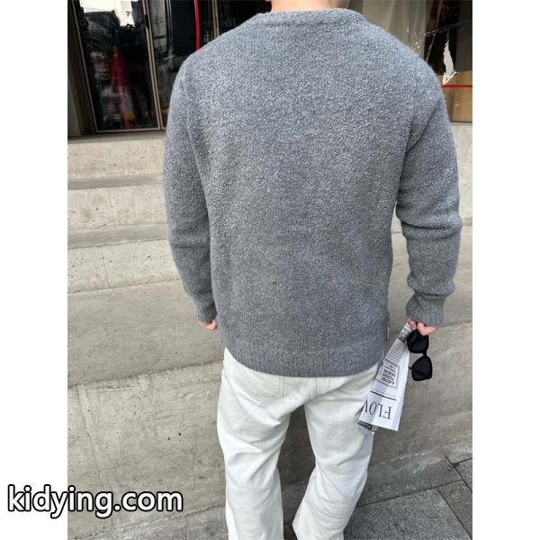トムブラウン Thom Browne スーパーコピー 秋冬ふわふわ 人気 ネイビー ふわふわ 四条纹袖 円领 セーター-3