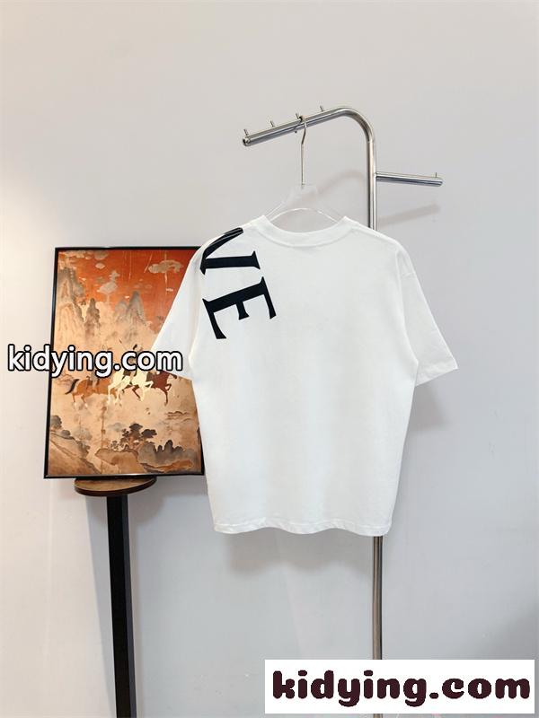 ロエベ コピー Tシャツ ブラック&ホワイト 斜めロゴ 大型プリント カジュアル モード 高級感 LOEWE-3