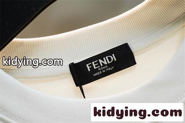 ミニマルデザイン ワンポイントロゴ ラグジュアリーカジュアル ユニセックス FENDI フェンディ コピー 半袖Tシャツ 人気アイテム-9