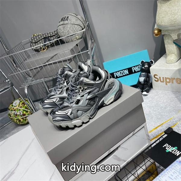 BALENCIAGA 激安 Track.2 スニーカー メンズ 4代 ブラック×グレー 配色 ローカット 厚底 ボリュームソール ダッドシューズ-1