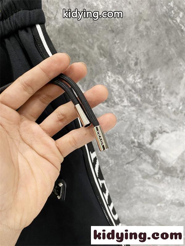 PRADA セットアップ 半袖Tシャツ ハーフパンツプラダ コピー  軽量素材 リラックスウェア-6