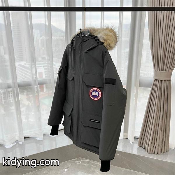 ダークグレー 2025秋冬 高級感漂う カナダグース Canada Goose コピー ダウンジャケット-1
