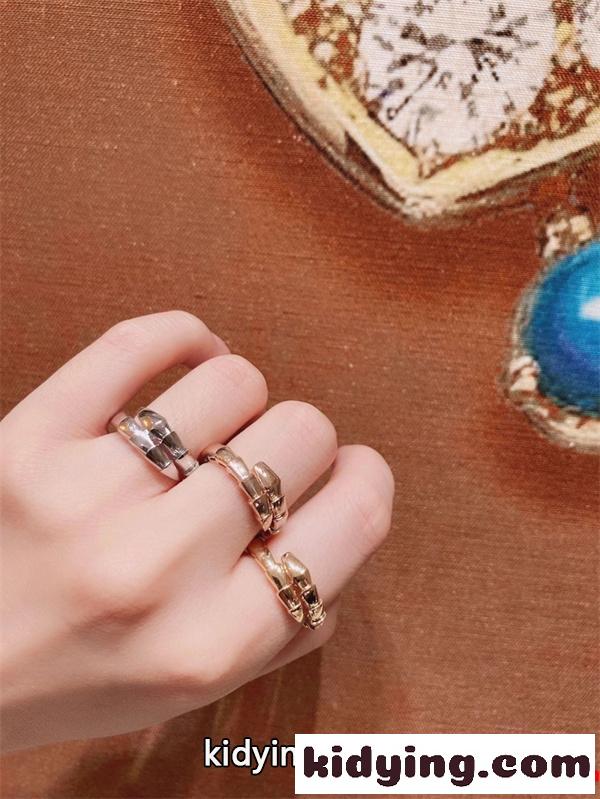 エレガント 2026年秋冬シーズン BVLGARI ブルガリ 指輪 コピー 激安(日本最大級)-0