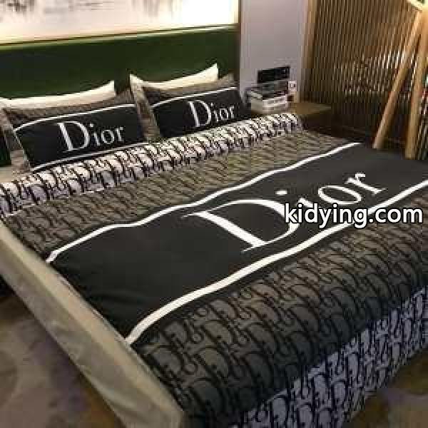秋のおしゃれをもっと楽しめる 2019秋冬におすすめ着こなし ディオール DIOR 寝具4点セット_ディオール DIOR_ブランド コピー 激安(日本最大級)-0