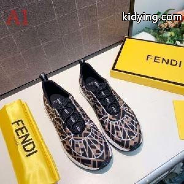 3色可選 ランニングシューズ 2019秋冬の必需品 フェンディナチュラルコーデに使いやすい FENDI ふんわりまとって暖かお洒落_フェンディ FENDI_ブランド コピー 激安(日本最大級)-0
