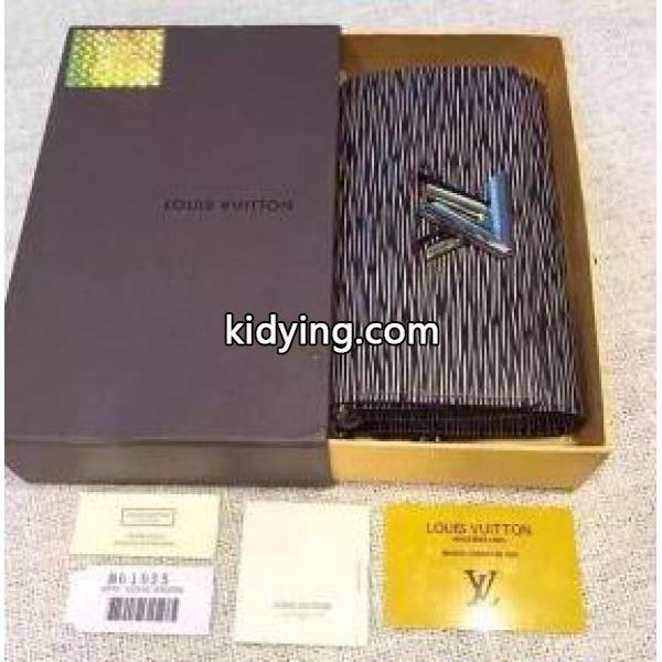 耐久性や機能性に ルイヴィトン ツイスト×フラップ財布×デニム 最新作_ルイ ヴィトン LOUIS VUITTON_ブランド コピー 激安(日本最大級)-0
