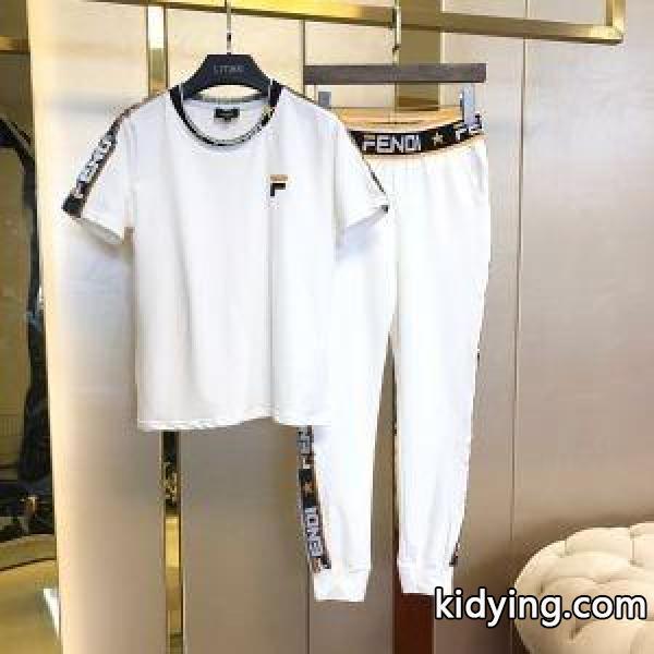 フェンディ スーパー コピーFENDI限定セール人気セール柔らかい半袖Ｔシャツ運動服トレーニングブラックホワイト-1