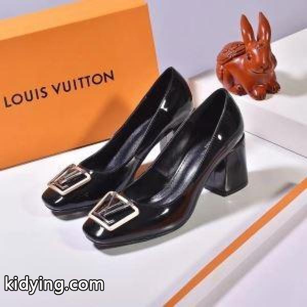 冬コーデが華やぐ本命 2色可選 ルイ ヴィトン 冬で可愛くて楽チンな人気アイテム LOUIS VUITTON ハイヒール 冬のおしゃれをレベルアップ_ルイ ヴィトン LOUIS VUITTON_ブランド コピー 激安(日本最大級)-1