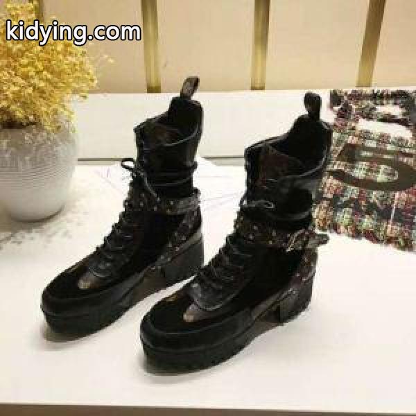 原宿スタイル ルイヴィトン LOUIS VUITTON 暖かさと軽さを兼ね備えた ショートブーツ_ルイ ヴィトン LOUIS VUITTON_ブランド コピー 激安(日本最大級)-0
