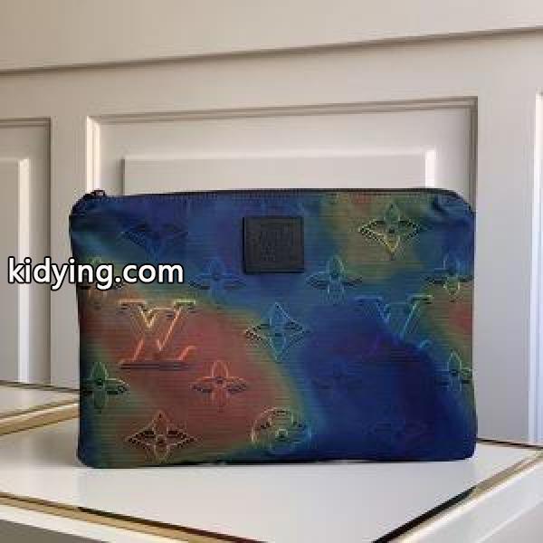 2020年の春夏はこれ！ ポーチ ルイ ヴィトン LOUIS VUITTON オシャレな軽やかさで魅力_ルイ ヴィトン LOUIS VUITTON_ブランド コピー 激安(日本最大級)-0
