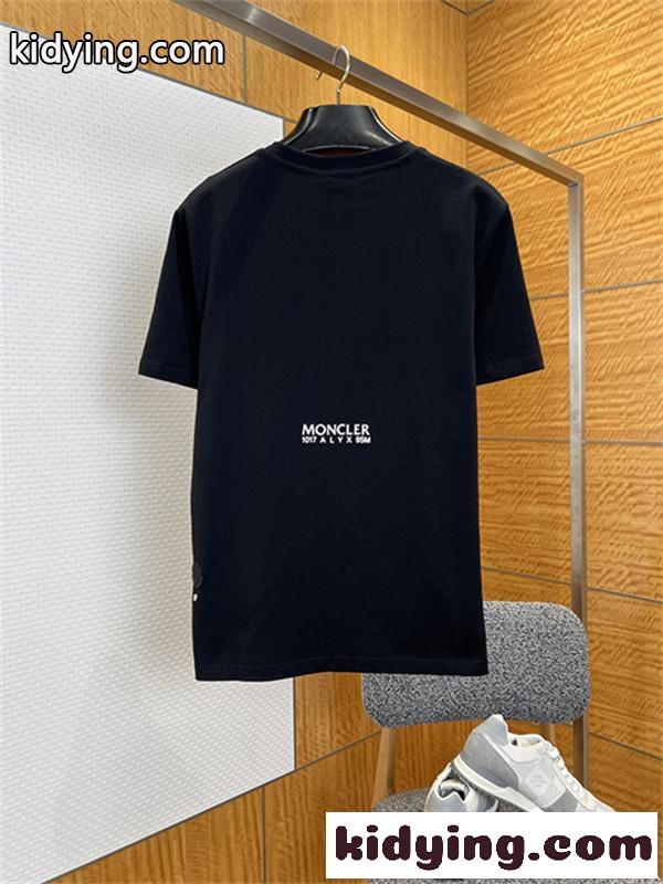 ホワイト 半袖Tシャツ Moncler ビッグロゴプリント モンクレール コピー クルーネック 肩掛け風グラフィック カジュアルトップス-0