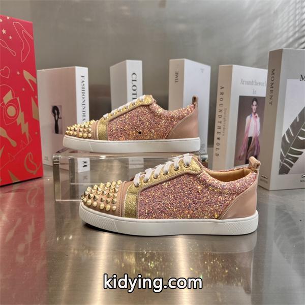 カジュアルもある絶妙な雰囲気 クリスチャンルブタン CHRISTIAN LOUBOUTIN スニーカー、靴 人気ブランド新作アイテム_クリスチャンルブタン CHRISTIAN LOUBOUTIN_ブランド コピー 激安(日本最大級)-0