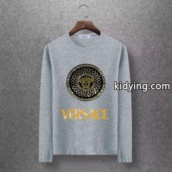 今年の秋冬のトレンドも意識 ヴェルサーチ VERSACE 長袖Tシャツ 4色可選 2019年秋冬最新のトレンド_ヴェルサーチ VERSACE_ブランド コピー 激安(日本最大級)-1