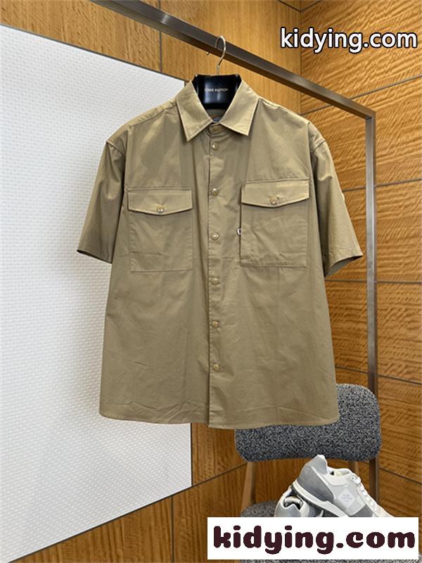 半袖シャツ MONCLER モンクレール コピー 胸ポケット付き フロントボタン 袖ワッペン 襟付き カジュアルトップス-4