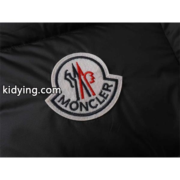 クラシックブラック 定番人気 大ロゴ付き モンクレール スーパーコピー ダウンジャケット Moncler 冬の定番-2