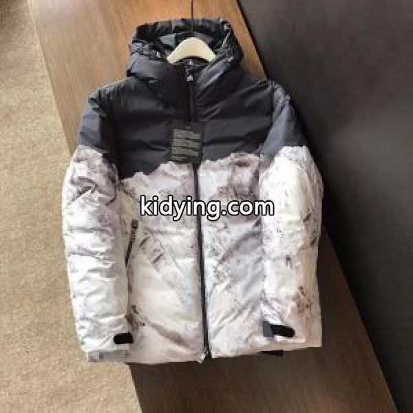 お気に入りアイテム MONCLER モンクレール ダウンジャケット 2色可選 大人気発売中_男性用ダウンジャケット_モンクレール特集_スーパーコピーブランド激安通販 専門店-0