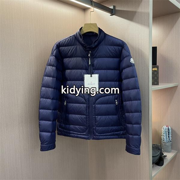 防寒性が抜群に長く愛用できるmoncler コピー モンクレール レデイース用のフード付きの黒いダウンジャケット_モンクレール MONCLER_ブランド コピー 激安(日本最大級)-0