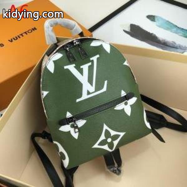 今年の秋冬のトレンドも意識 2019年秋冬最新のトレンド ルイ ヴィトン LOUIS VUITTON リュック 多色可選_ルイ ヴィトン LOUIS VUITTON_ブランド コピー 激安(日本最大級)-5