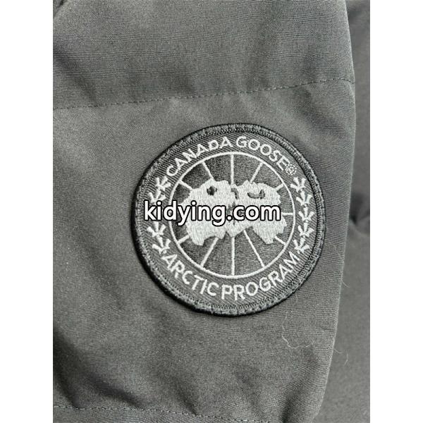 ダウンジャケット ブラック 人気モデル 即完売必至 Canada Goose カナダグース 偽物-6
