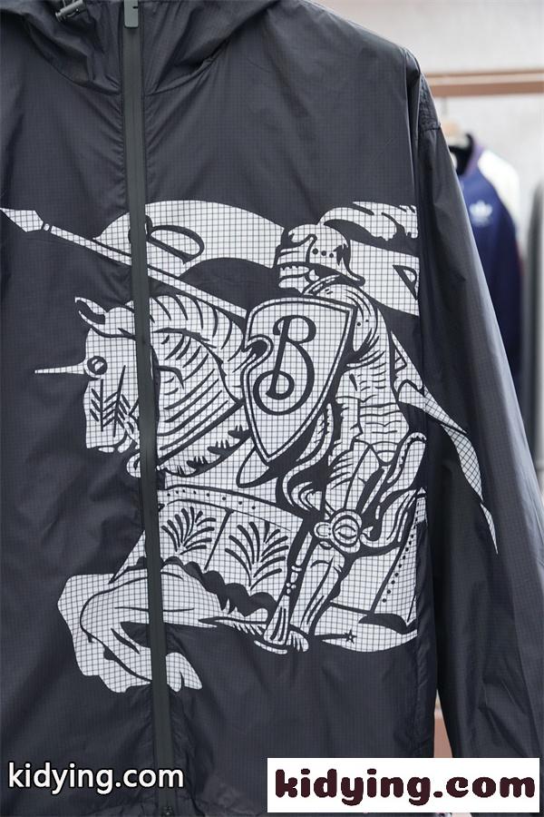 BURBERRY バーバリー コピー 新作入荷 ナイロンジャケット ジップアップ 軽量構造 スポーツ-4