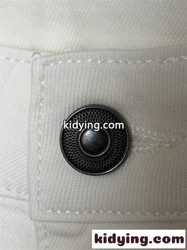 2026SS ホワイトデニム ワイドストレート アーバンスタイル MONCLER モンクレール コピー デニムパンツ 軽やかトレンド アイテム-5