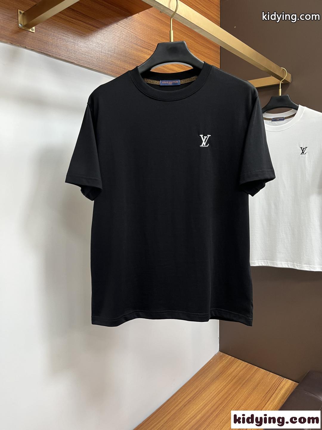 注目新作☆☆LV 26春夏新品ルイヴィトンtシャツコピー白Tシャツ普段着オフィスOK-1