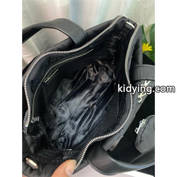 シンプル 上品な PRADA プラダ コピー キルティング トートバッグ ブラック ベストセラー-4