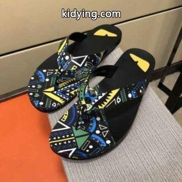 春夏2019年の最新アイテム FENDI トップスからチラ見える安心 トサンダル フェンディ_フェンディ FENDI_ブランド コピー 激安(日本最大級)-0