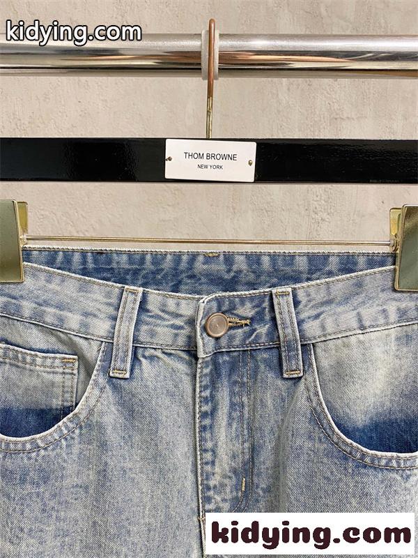 ライトウォッシュ トレンドスタイル ストリートラグジュアリー VERSACE ヴェルサーチ コピー デニムパンツ 定番アイテム-3
