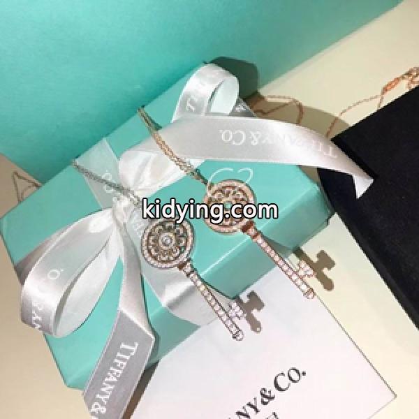 大人気商品 Tiffany & Co ティファニーコピーネックレス キー 上品なデザイン かわいくもある 贈り物として大活躍-0