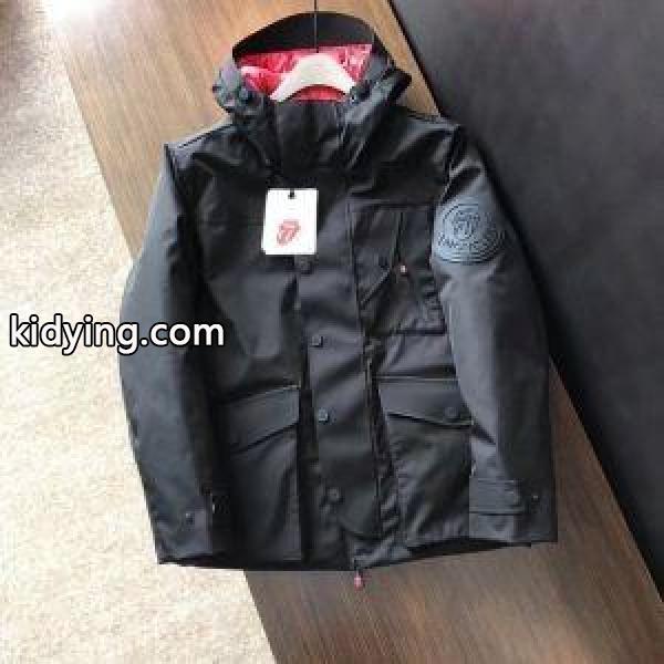 モンクレール メンズ コピーMONCLER 品質保証 軽量 保温性高い定番スタイルダウンジャケットブラックホワイト-0