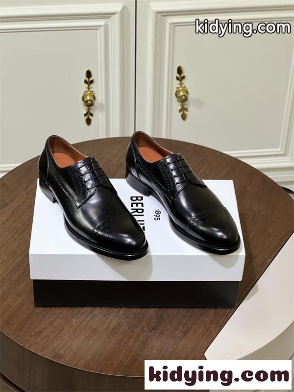 高級 本革 レースアップ ドレスシューズ Berluti ブラック 内羽根 ビジネス ベルルッティ コピー-2