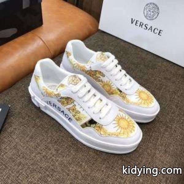 VERSACE ヴェルサーチ カジュアルシューズ 流行スタイル2019春夏新作 人気ブランド春夏の新作が続々登場_ヴェルサーチ VERSACE_ブランド コピー 激安(日本最大級)-0