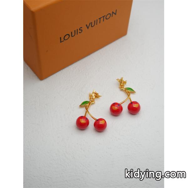 2025秋冬におすすめ着こなし ピアス ルイ ヴィトン 簡単にコーデをおしゃれに演出 LOUIS VUITTON 普段使いもオフィスもOKブランド コピー 激安(日本最大級)-2